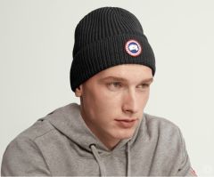 canada-goose-miesten-pipo-rib-toque-musta-1