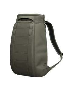 db-unisex-reppu-hugger-backpack-25lnos-armeijanvihrea-1