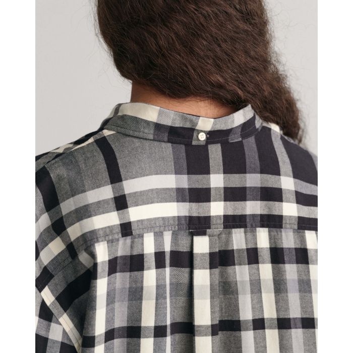 gant-naisten-flanellipaita-relaxed-checked-flannel-shirt-mustavalkoinen-6