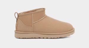 UGG Naisten Kengät, W CLASSIC ULTRA MINI Hiekka