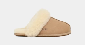 UGG Naisten Tossut, W SCUFFETTE II Hiekka