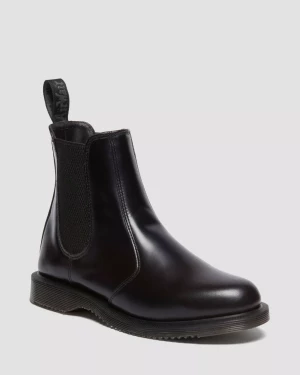 Dr. Martens Naisten Kengät, FLORA BLACK POLISHED SMOOTH Musta