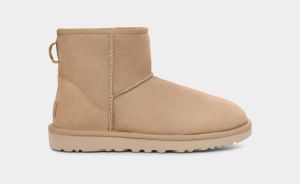 UGG Naisten Kengät, W CLASSIC MINI II Hiekka