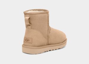 UGG Naisten Kengät, W CLASSIC MINI II Hiekka